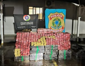 Quase meia tonelada de maconha é apreendida em operação integrada na BR-282