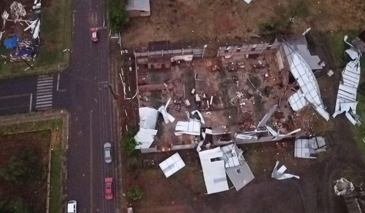 Destruição no Oeste de SC foi causada por tornado, afirma meteorologista (fotos)