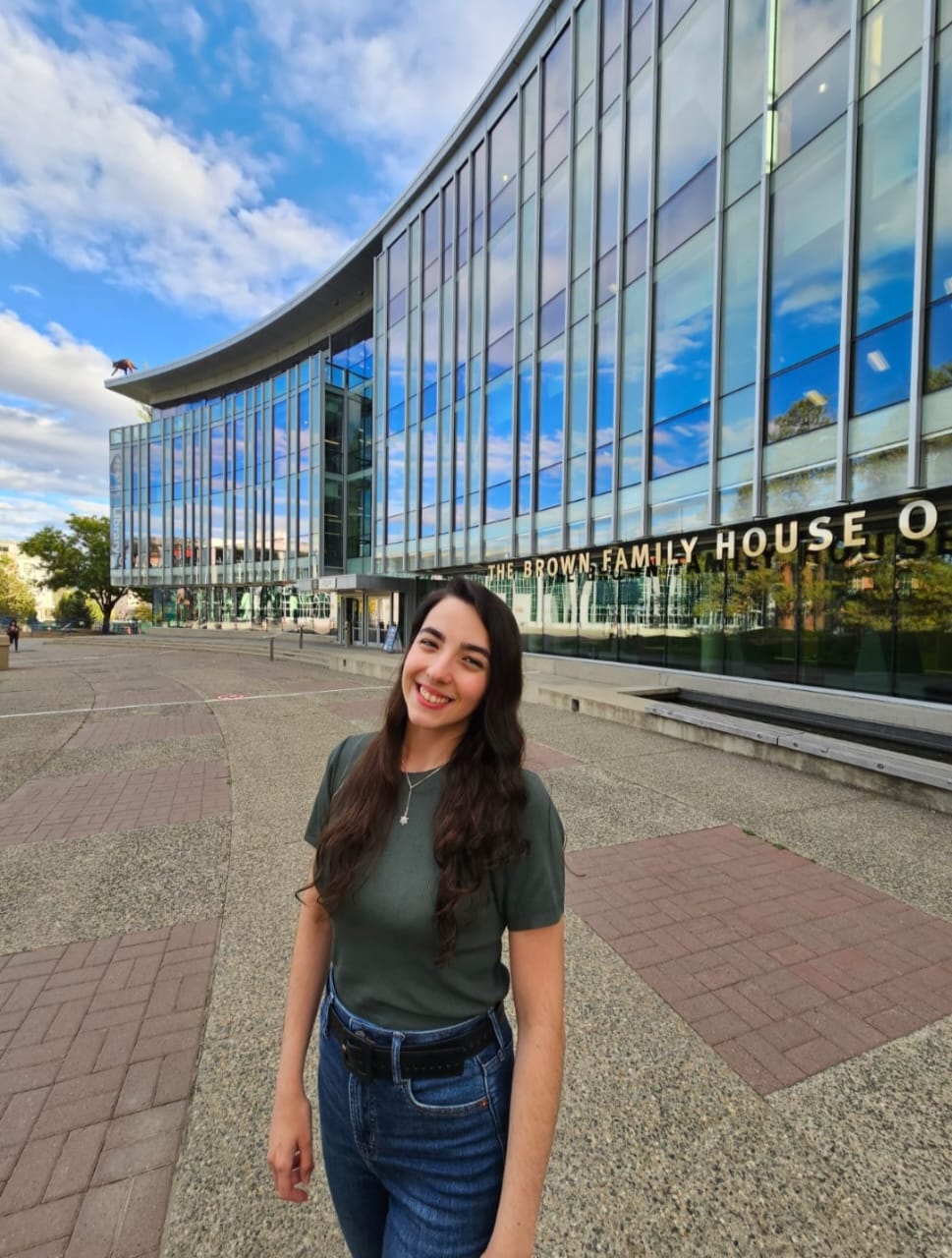 Estudante de Psicologia da Unoesc realiza intercâmbio no Canadá para ampliar formação profissional