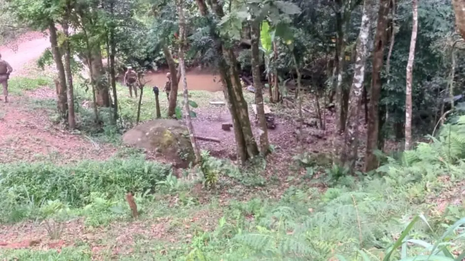 Pai é morto e filho fica ferido após briga em cachoeira no Natal em SC