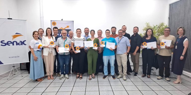 Sucesso Empresarial: Selo Lucra Mais é Entregue a Empreendedores de Joaçaba e Catanduvas
