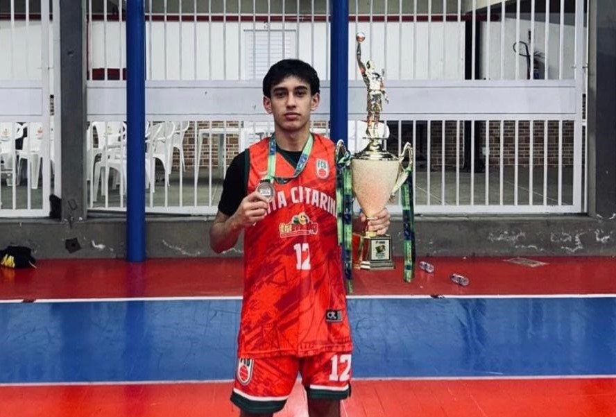 Destaque no Basquete: Atleta de Campos Novos Conquista o 3º Lugar no Brasileiro de Seleções Sub-16