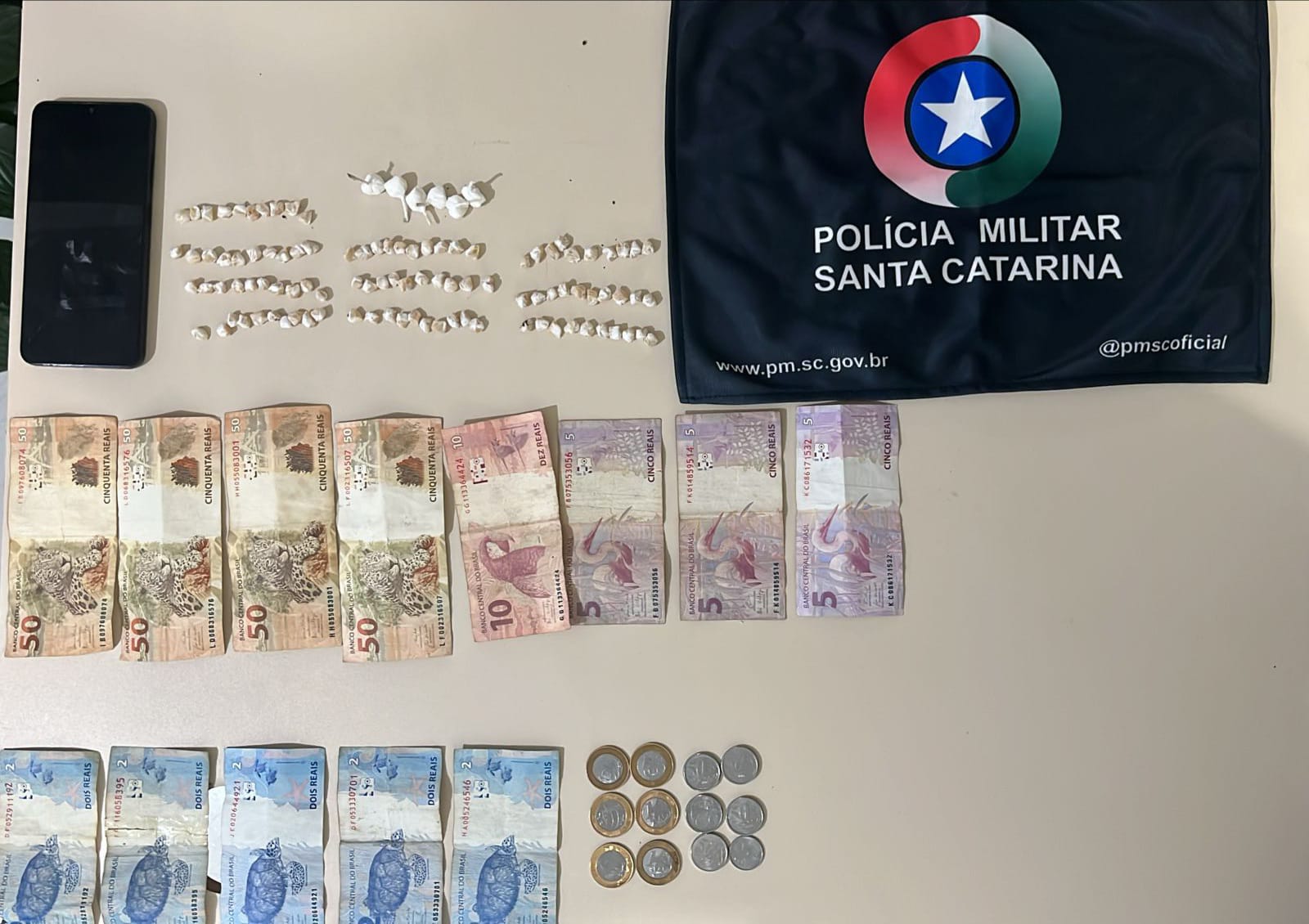 Ronda preventiva termina com prisão por tráfico de drogas em Videira