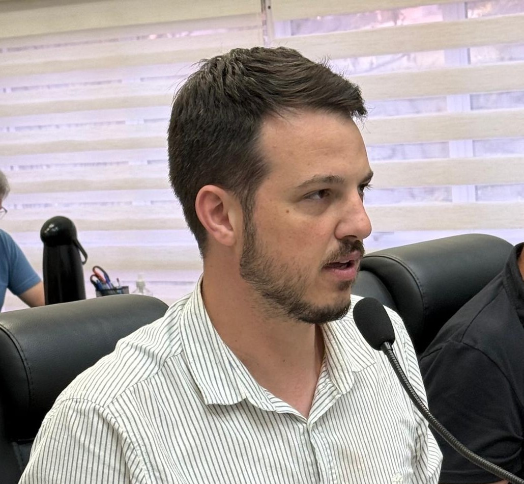 Vereador cobra ações para estacionamento próximo ao HUST