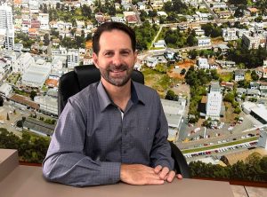 Jean Patrick Giusti é eleito presidente da Câmara de Vereadores de Herval d’Oeste para 2026