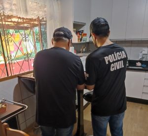 Servidor de Joaçaba suspeito de desvio milionário é alvo de operação policial