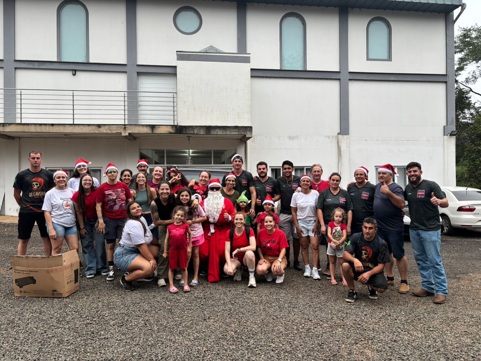 Ação solidária realiza 1.100 entregas de Natal em bairros de Joaçaba