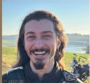 Motociclista morre após perder o controle e colidir contra árvore em Chapecó