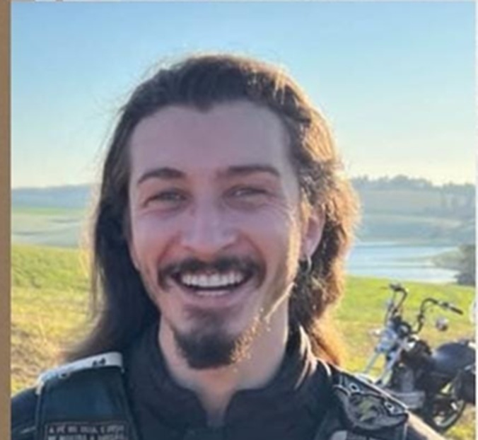 Motociclista morre após perder o controle e colidir contra árvore em Chapecó