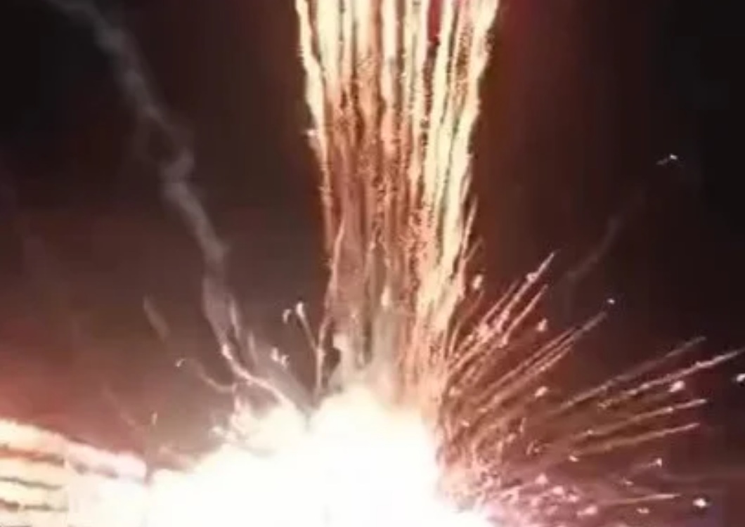 Show de fogos sai do controle e deixa feridos em evento de Natal no RS