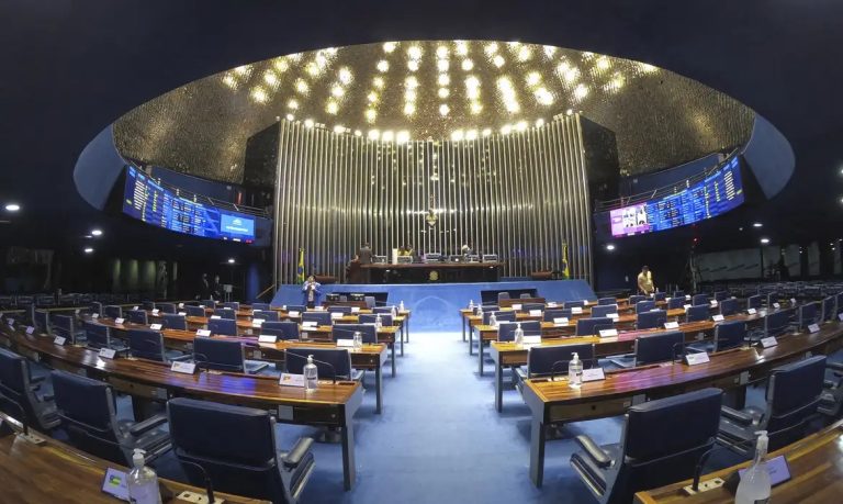 Senado torna crime hediondo matar filho para punir mãe
