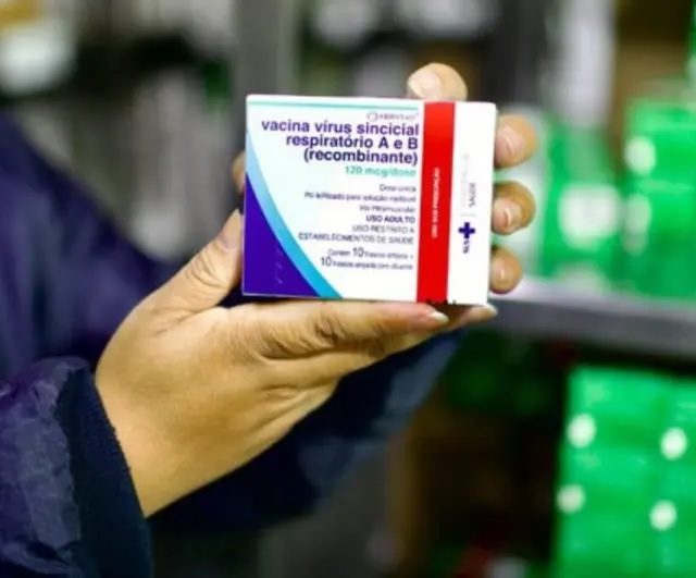 SC recebe novo lote de vacinas contra bronquiolite para gestantes