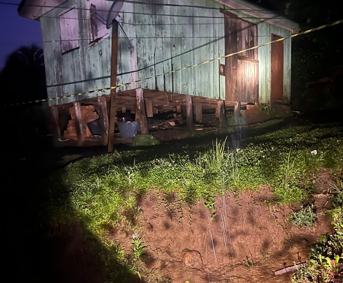 Chuvas da virada do ano causam alagamentos, deslizamentos e prejuízos em cidades da região (fotos)