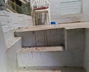 Mulher é esfaqueada pelo companheiro, foge e consegue pedir ajuda em Herval