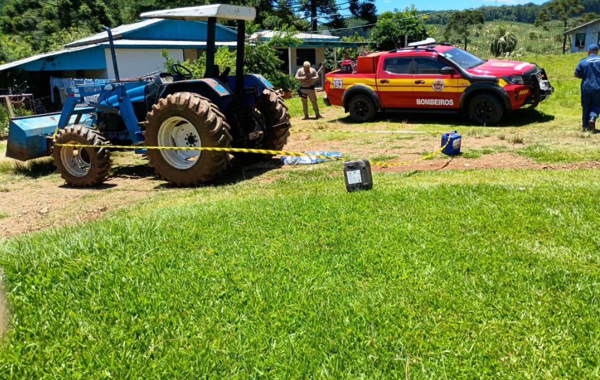 Menino de 4 anos morre após acidente com trator em cidade da região