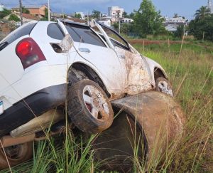 Perseguição e capotamento: Suspeito de tráfico é preso pela Polícia Civil em Catanduvas