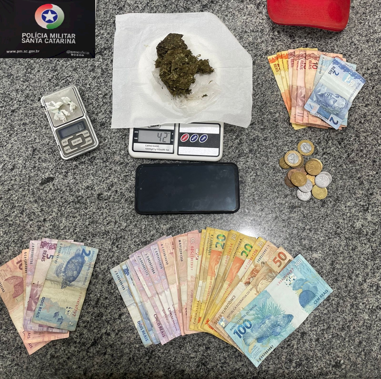 Homem é preso em flagrante por tráfico de drogas em Campos Novos