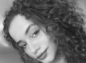 Identificada jovem de Catanduvas que morreu em tombamento de carreta