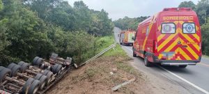 Caminhoneiro de Catanduvas morre em acidente na PR-151, no Paraná