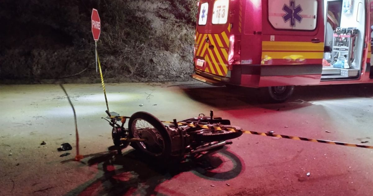 Adolescente de 17 anos morre em colisão entre moto e SUV em SC