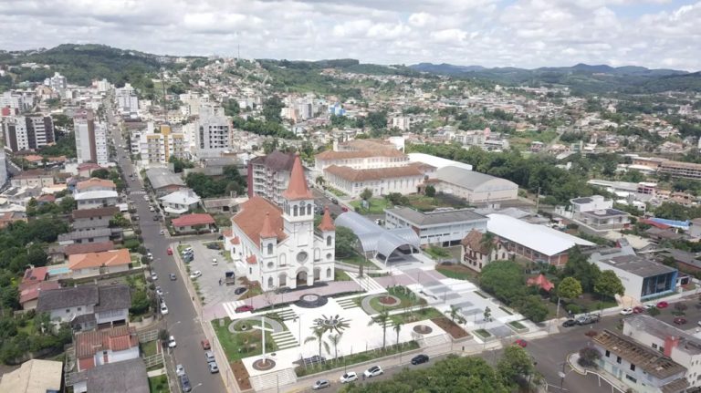 Videira abre processo seletivo com 84 cargos e inscrições já estão abertas