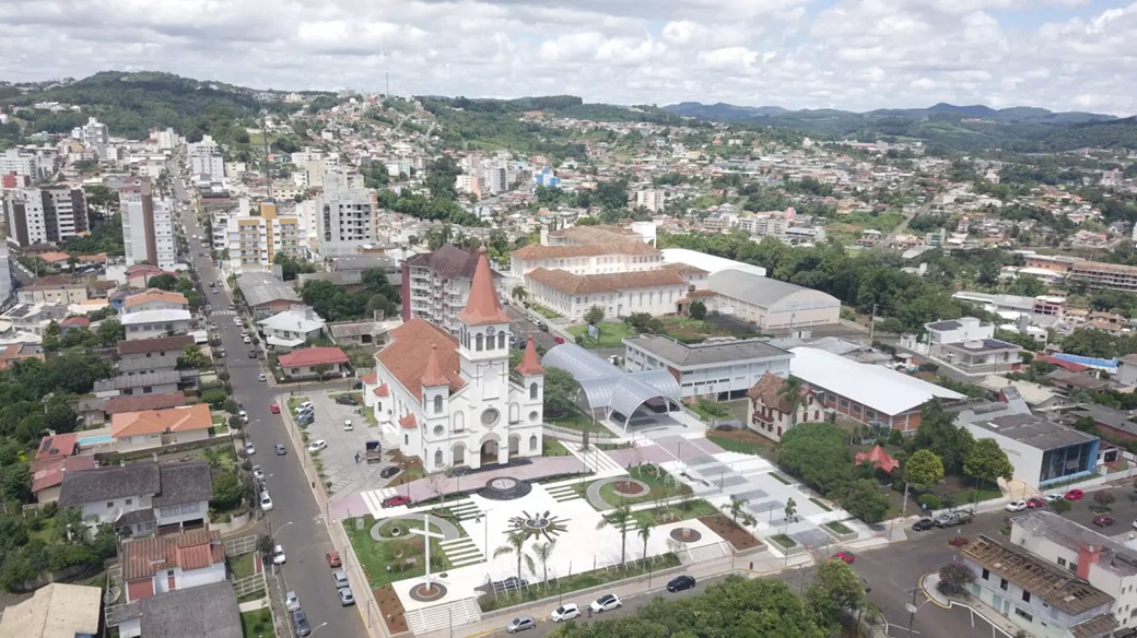 Videira abre processo seletivo com 84 cargos e inscrições já estão abertas