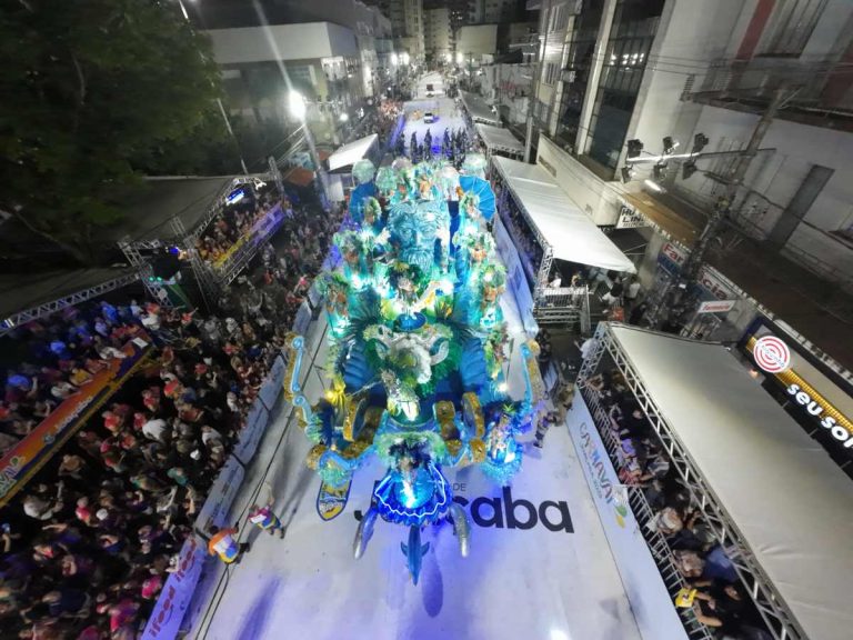 Carnaval de Joaçaba 2027 define ordem dos desfiles em edição histórica com três dias desfiles