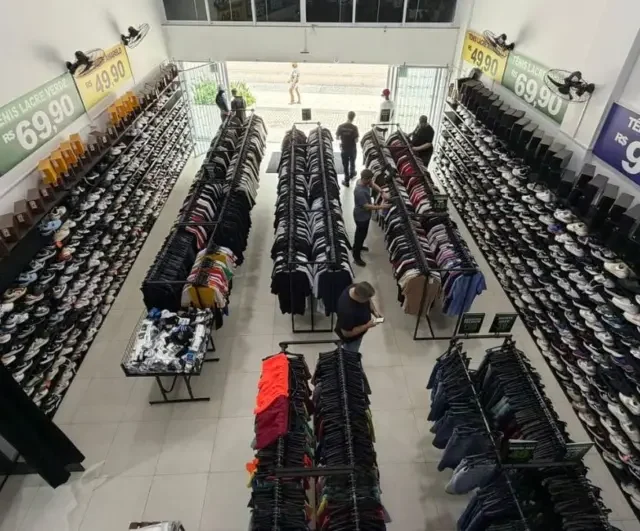 Polícia apreende R$ 2,3 milhões em produtos falsificados em redes de “Outlet” em Santa Catarina