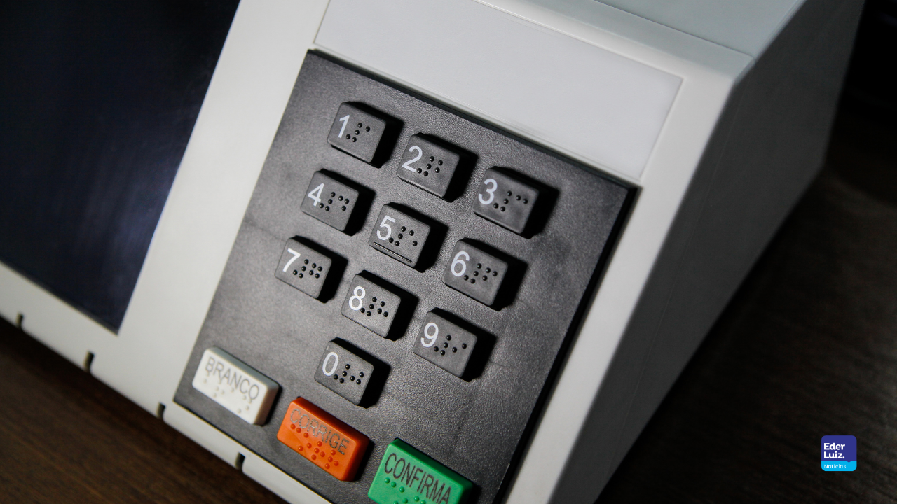 Quem é obrigado a votar nas eleições de 2026? Veja as regras