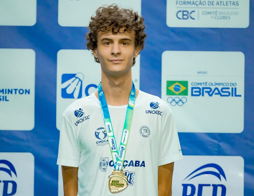 AMOB conquista 11 medalhas no Nacional de Badminton em Curitiba