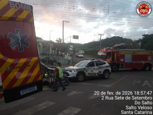 Queda de motocicleta mobiliza socorro no Centro de Salto Veloso