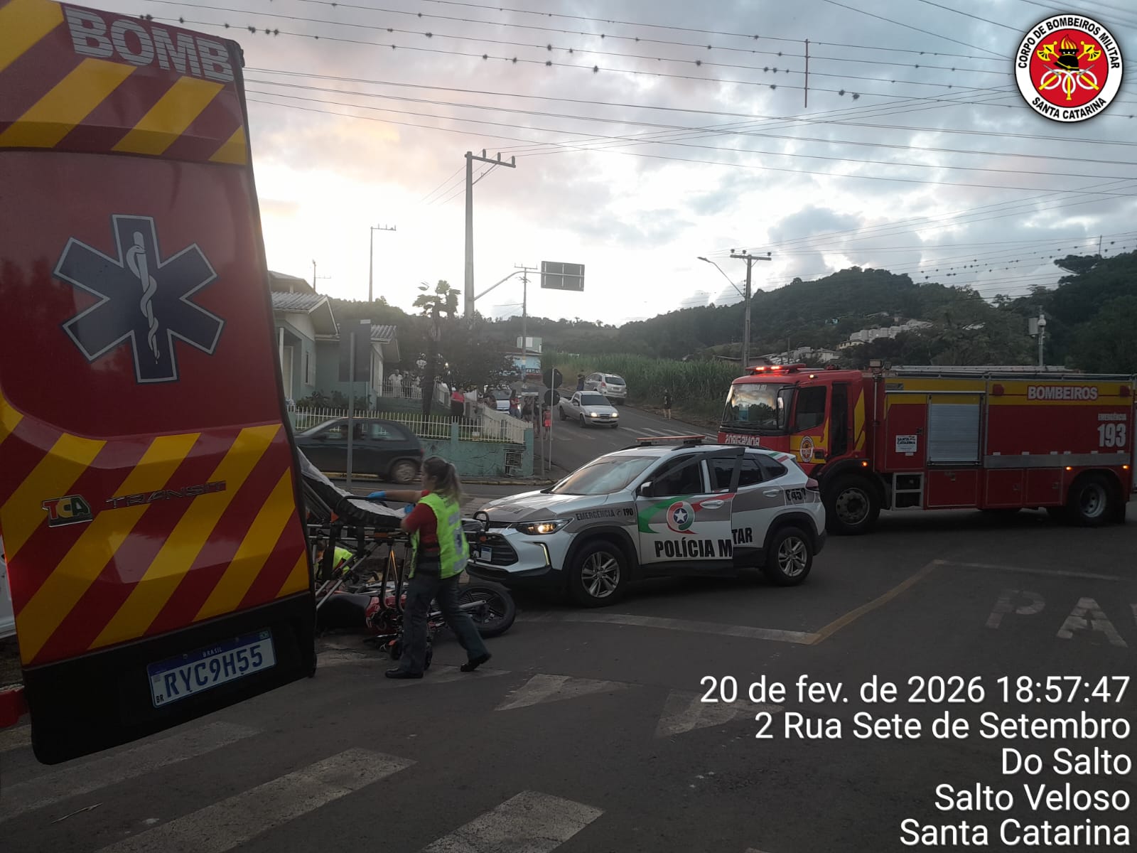 Queda de motocicleta mobiliza socorro no Centro de Salto Veloso