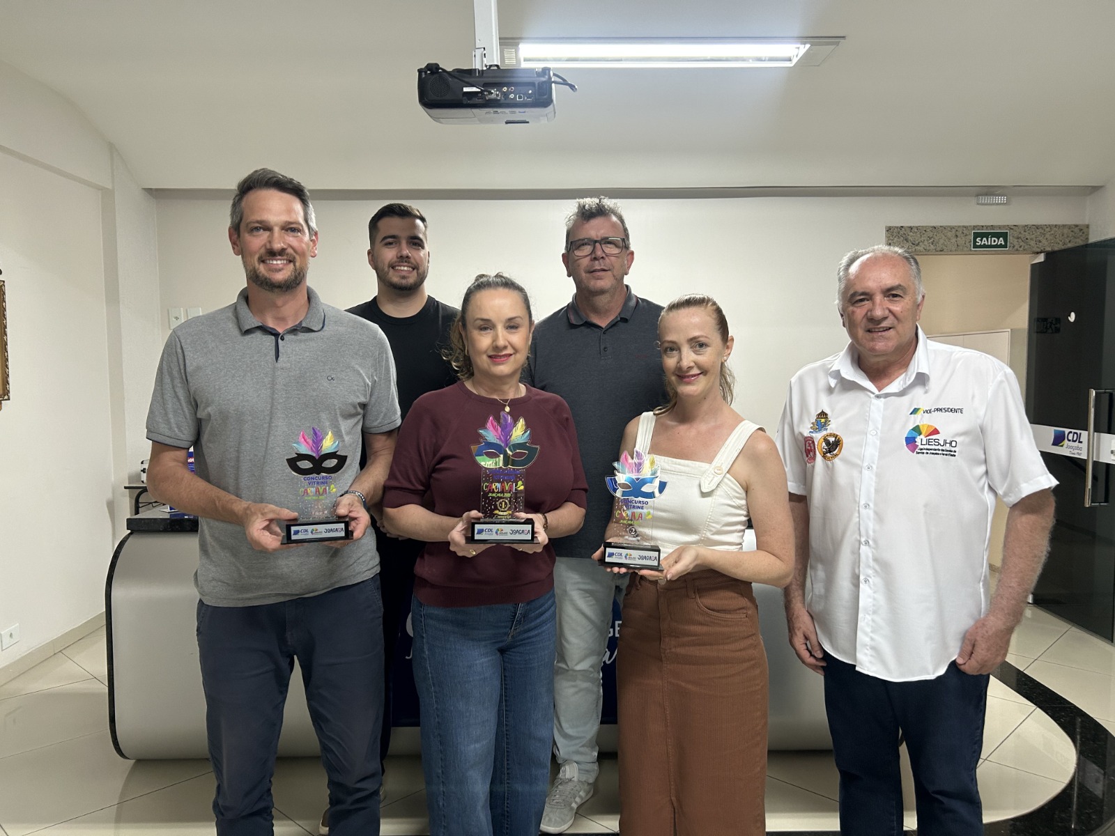 Confira os vencedores do concurso de vitrines de Carnaval da CDL de Joaçaba