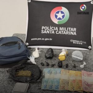 Operação Choque de Ordem resulta em prisão por tráfico de drogas em Campos Novos