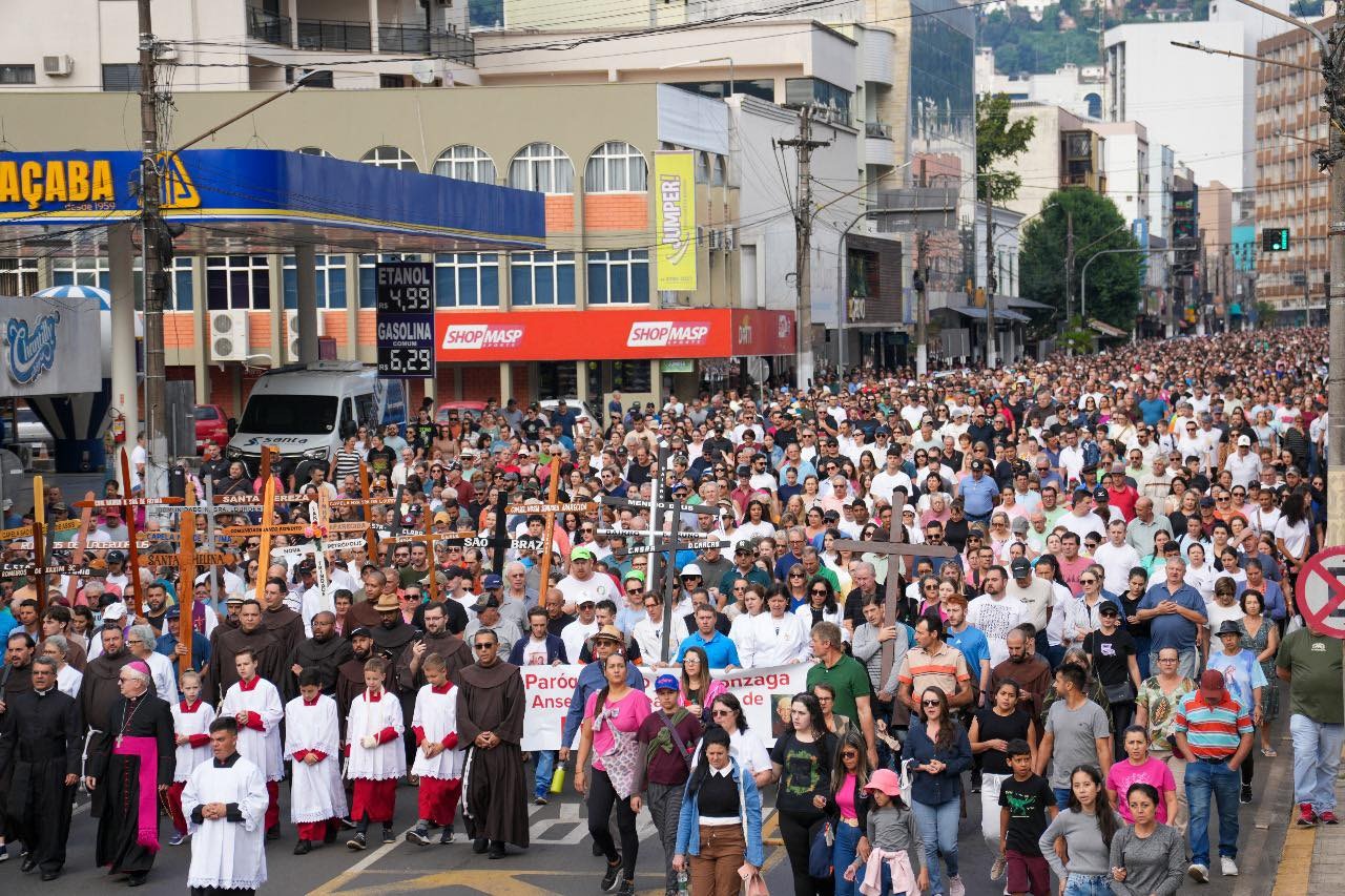 Guia da 36ª Caminhada Penitencial Frei Bruno: Confira horários, trajetos e a estrutura para os romeiros neste domingo (1º)