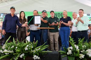 Governo de SC libera R$ 240 milhões para produtores de leite