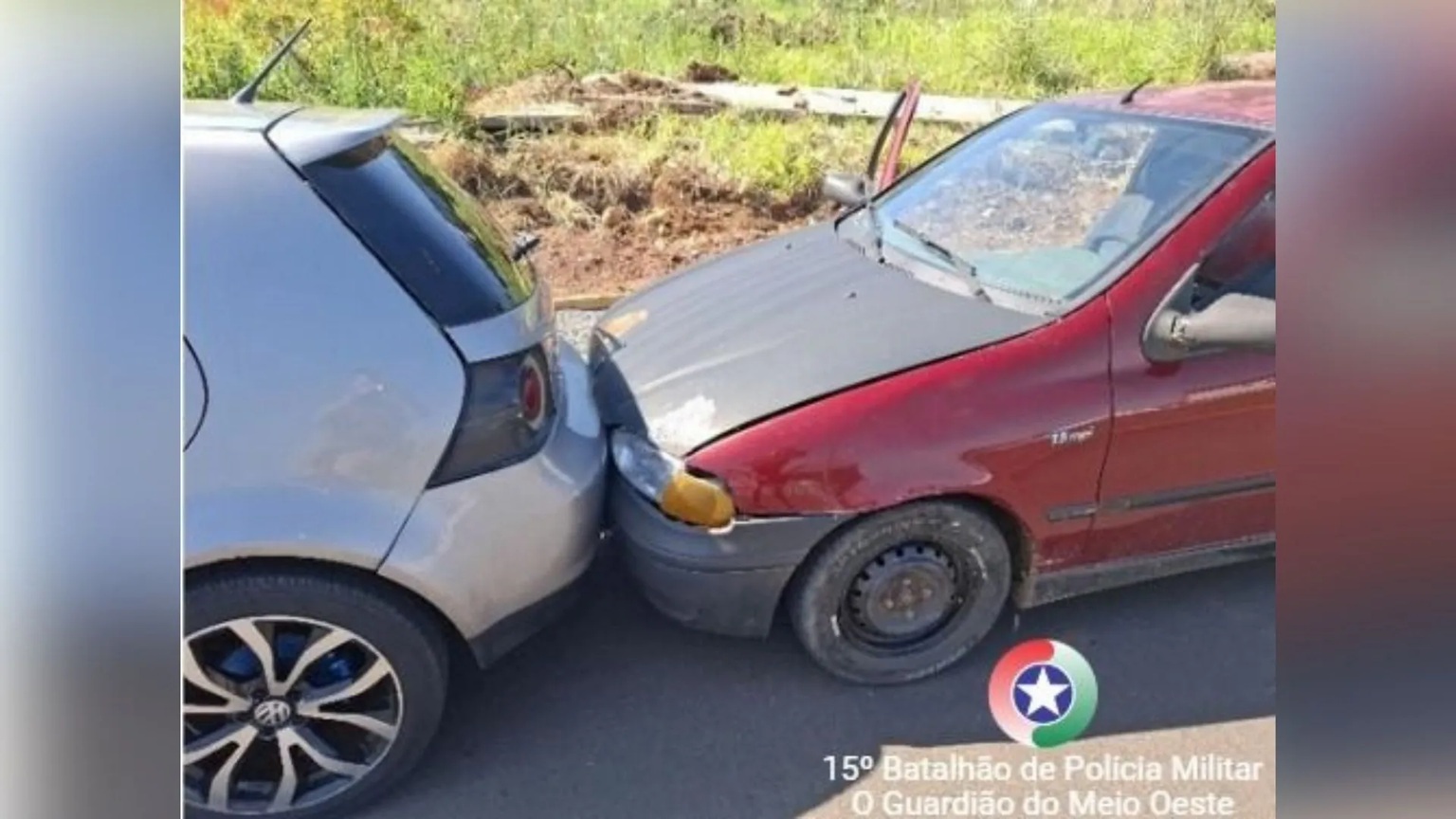 Motorista é flagrado dormindo após bater em carro estacionado em Caçador