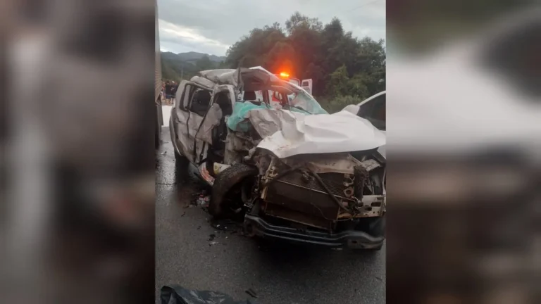 Tragédia na volta do feriado: Mulher e duas crianças morrem em grave acidente na BR-282
