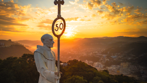 Ao vivo no Frei Bruno: Banda Os Maltz grava clipe em um dos principais cartões-postais de Joaçaba
