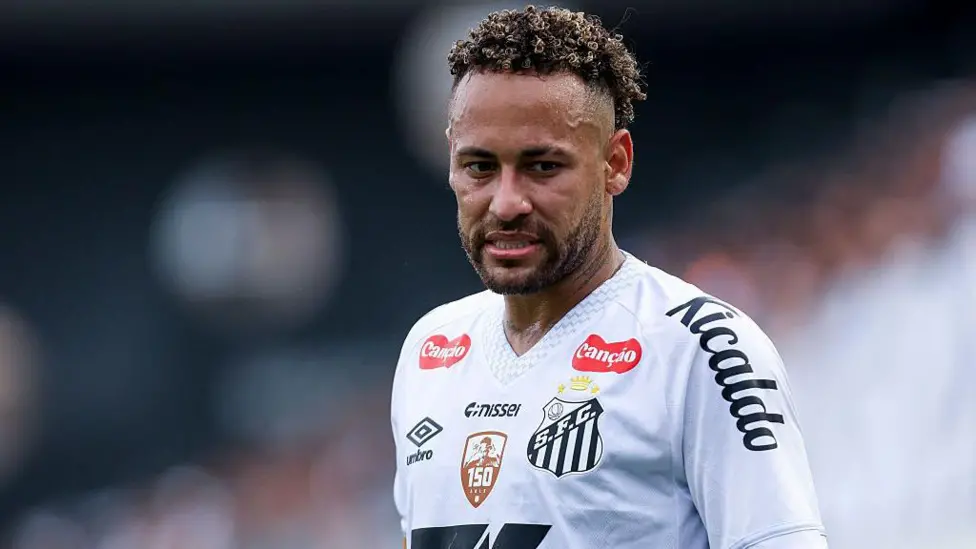 Santos recebe oferta de R$ 2 bi para virar SAF sem Neymar