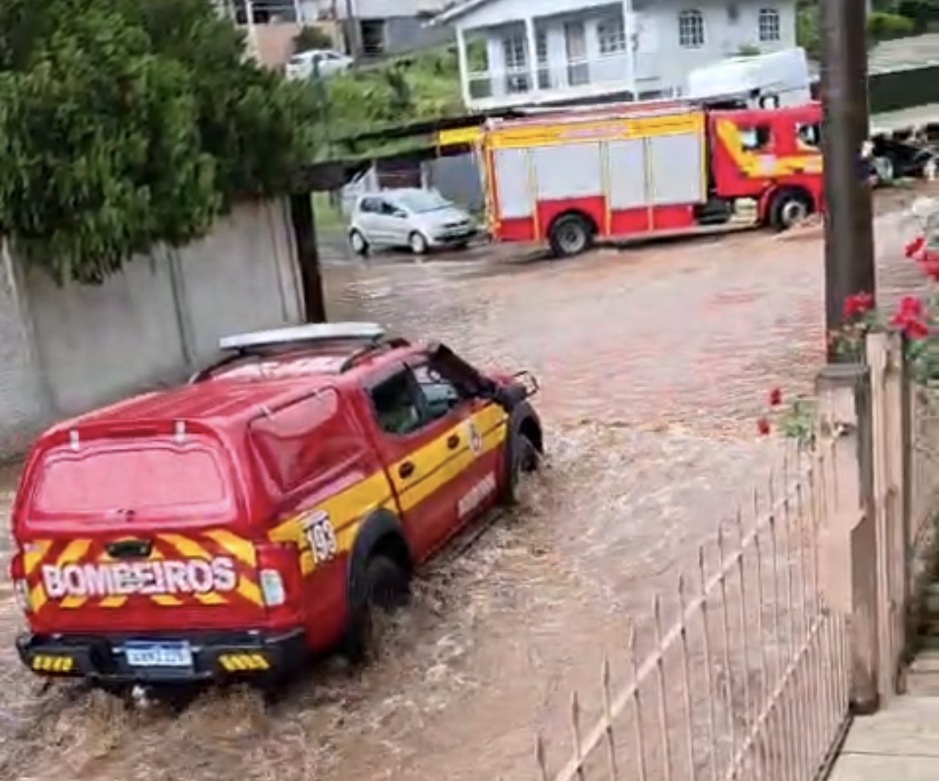 Chuva torrencial causa prejuízos em Herval d’Oeste