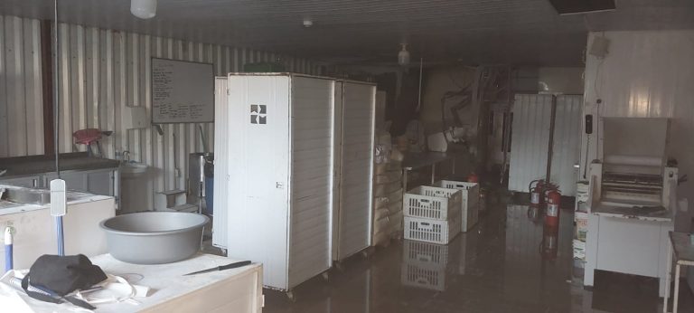 Princípio de incêndio em estabelecimento mobiliza bombeiros em Videira