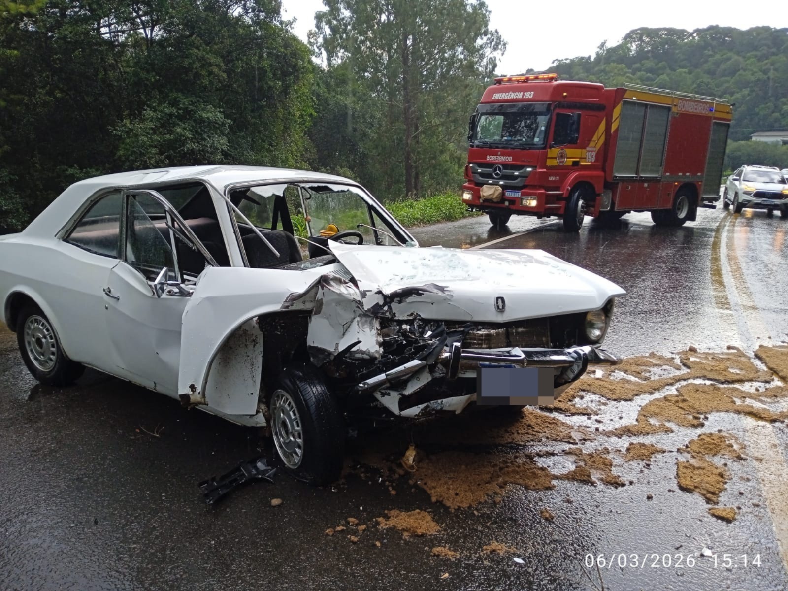 Motorista fica ferido após saída de pista na BR-282 em Catanduvas