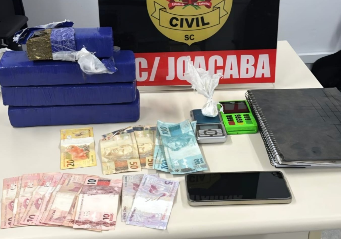 Polícia Civil fecha ponto de tráfico que funcionava em borracharia em Joaçaba