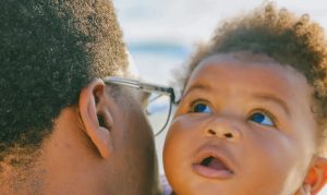 Confira detalhes das novas regras da licença-paternidade no Brasil