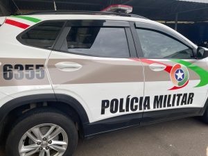 Mulher é presa por tentativa de homicídio após esfaquear companheiro em Joaçaba