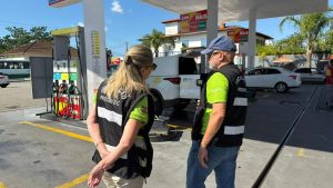 Procon intensifica fiscalização após constatar que postos não repassaram redução no preço de combustíveis em SC