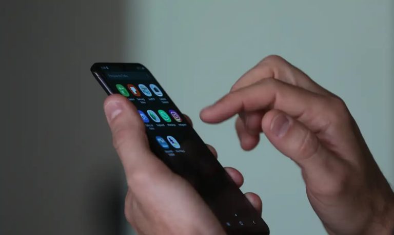 Meta lança Muse Spark, nova IA para WhatsApp e redes
