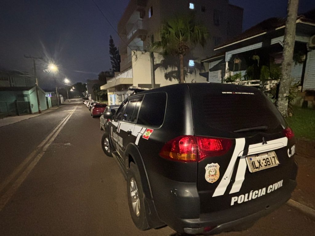 Polícia Civil prende irmãos que usavam Instagram para extorquir e ameaçar vítimas no Oeste