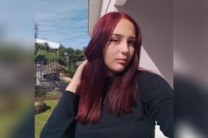 Adolescente de 15 anos está desaparecida há cinco dias após sair para a escola no Oeste